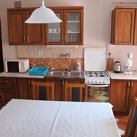 Kisasszony Apartman Eger Ngoại thất bức ảnh