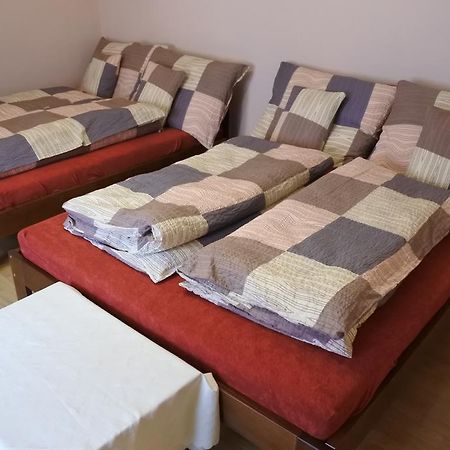 Kisasszony Apartman Eger Ngoại thất bức ảnh
