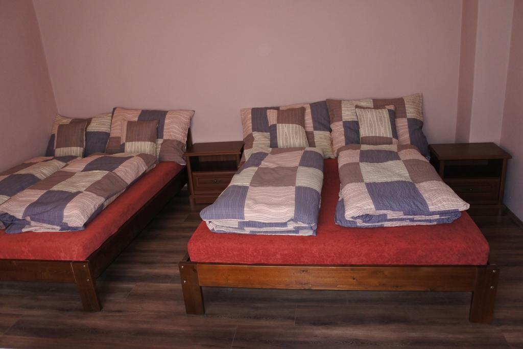 Kisasszony Apartman Eger Ngoại thất bức ảnh