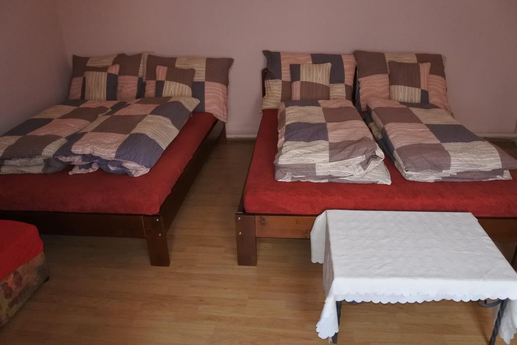 Kisasszony Apartman Eger Ngoại thất bức ảnh
