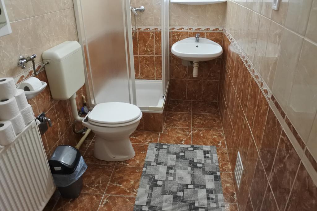 Kisasszony Apartman Eger Ngoại thất bức ảnh