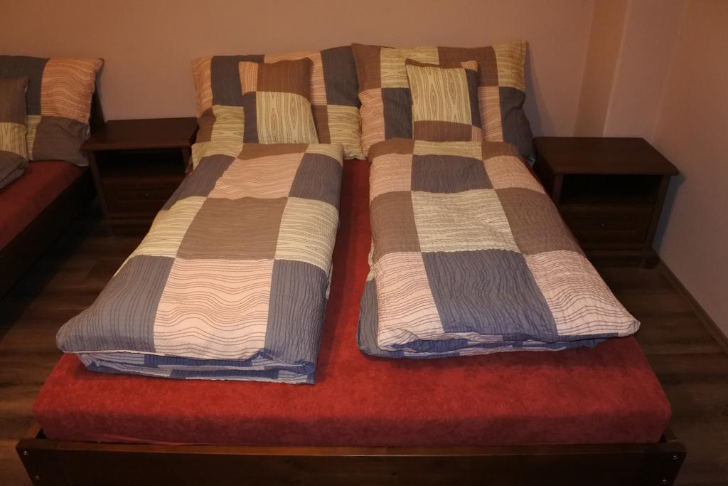 Kisasszony Apartman Eger Ngoại thất bức ảnh